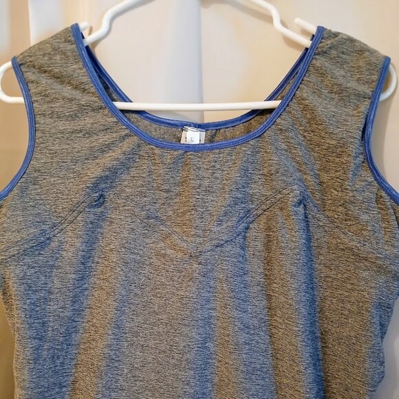 Nwt Scoop neck Athletic Tank top womens L Blue static print Stretch workout wear - Picture 4 of 8